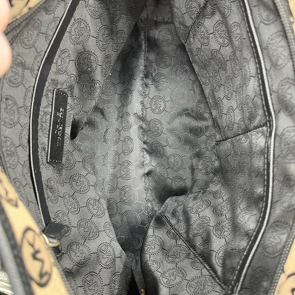 Authentic Michael Kors Kempton Monogram Logo Signature Tote Zip Pocket Shoulder - Picture 8 of 15